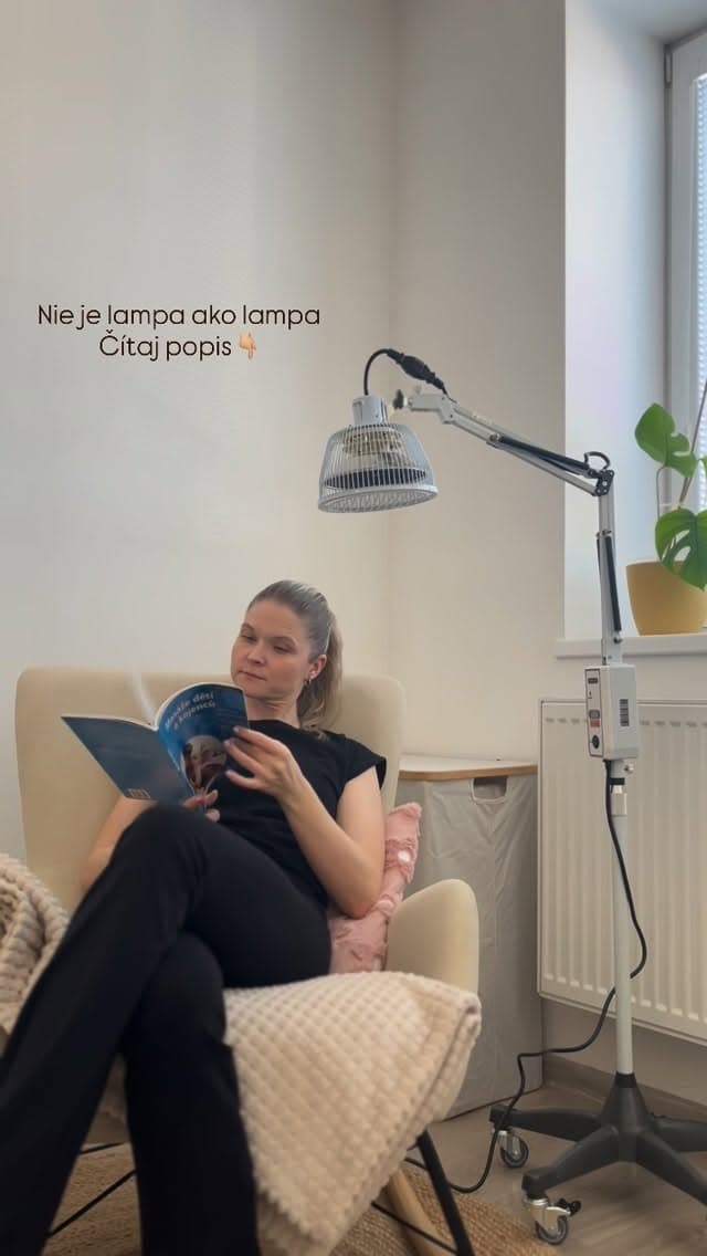 S touto lampou si na knihu veľmi nezasvietite.💡
Ale ja si ňou posvietim na vaše boľavé miesta. 💆🏼‍♀️

Anatē má nového pomocníka - infralampu ✨

Jemné hĺbkové teplo rozprúdi krvný obeh, uvoľní stuhnuté svaly a pripraví telo na masáž tak, aby každý dotyk bol efektívnejší a výsledok dlhotrvajúci.
.
#anate#massage#massagetherapy
